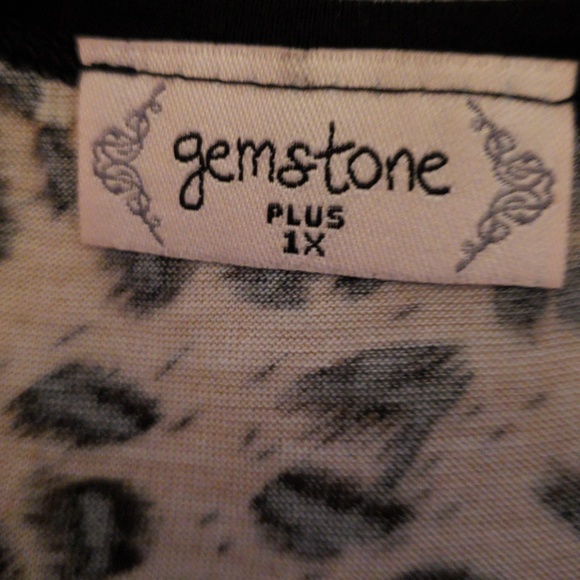 Top - Picture 2 of 3